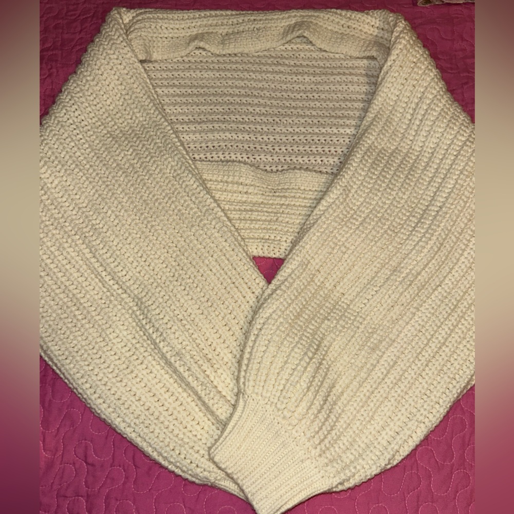 Forever 21 Cream Chunky Crew Neck Sweater